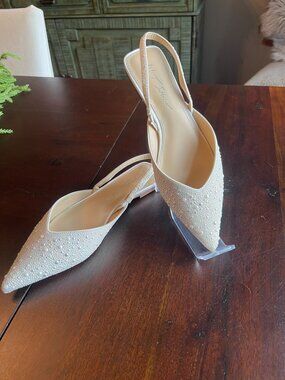 Betsey Johnson Vance White Pearl Flats Size 8.5